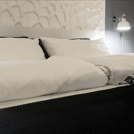 Joivy Heart Of The City 1 Bed Apt Near Castle Belvedere 제노바 외부 사진